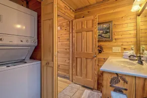 Hidden Escape Chalet by Chatuge Home Concierge | Lake & Mountain Views · Hot Tub · Firepit - Image 3