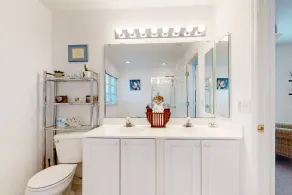 Geräumiges Haus, ideal für Familien, Gemeinschaftspool, Außendusche, Fahrräder, Stühle - Image 3