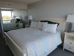 3bd / 3BA magnifiquement refait Shores corner w / Full Bay / Ocean Views - loyers by MONTH - Image 5