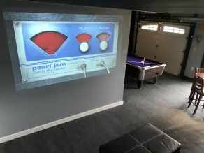 Brandneues, 3-stöckiges, 3-stöckiges Haus in East Lake mit einer 171-Zoll-Ufergegend und einem Spielzimmer - Image 2