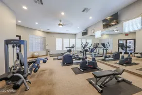 Serenity Town House! Heated Pool, Gym! 2 King Beds! 1 Dog Friendly! - Image 3