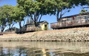 Deluxe \"Delta\" Vacation Bungalow in private marina on the California Delta - Image 4