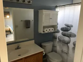 South East Tucson. Clean, Quiet Home - Image 3