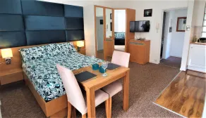 Et smukt studio med havudsigt og privat balkon - Image 5