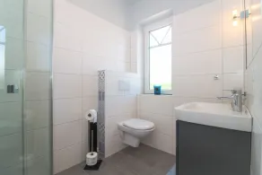 Modern first floor apartment with sauna and beach chair in the garden for 4 persons - Image 5