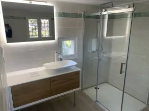 MAS DE CHARME SUR 4000m2, PISCINE PRIVEE, PLAGE A 200m, CALME\n4 CHAMBRES 4 SDB - Image 3