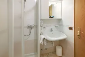 Studio Apartment \"Trela\" near Slopes with Balcony & Wi-Fi - Image 3