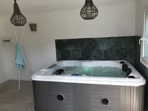 Havre de Paix; 250 m2 de Plain Pied Sans vis à vis - Piscine - Spa - Image 2