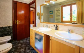 Beautiful Home In Sant Cebrià De Vallalt - Image 4