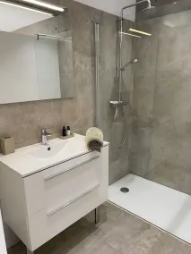 Arkitekthus stående opvarmet pool - Image 2