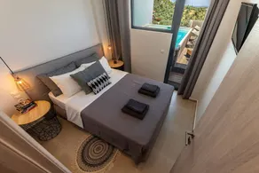 Luxury Skiathos Villa | 2 Bedrooms | Villa Suite White Gea | Private Pool - Image 4