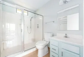 Beautiful Lakefront Home 60 Minutes From Atlanta - Image 2