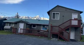 Halibut House - Image 5