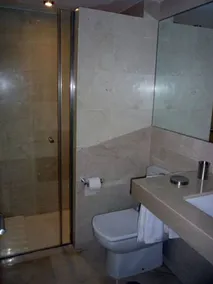 ZIMMERWOHNUNG drei Boote LUXURY direkt am Strand - Image 3