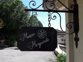 Maison de Marguerite, Studio Indépendant & Piscine - Image 5
