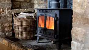 Thatch Cottage - sleeps 6 guests  in 3 bedrooms - Image 3