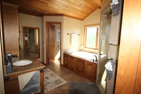 Luxury Mountain Cabin w/ Hot Tub 75 Private Acres, & Near New River - Image 3