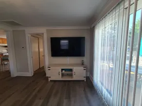 Cozy Home Just Steps to the Beach! - Image 2