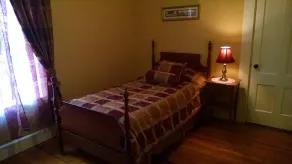 1855 Farmhouse l Fully Restored with 5 Bedrooms - Family and Pet Friendly - Image 5