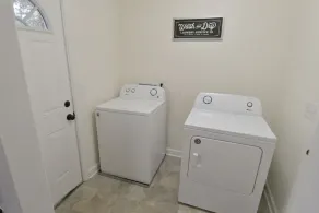 Luxurious 3 BR/2 BA w/ Patio Deck, Wet Bar, Ping-Pong, Arcade, & King Bed - Image 3