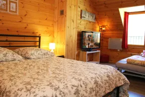 Hus 100 m2 komfortabel, med udsigt over Pic de Bure, privat terrasse på 30m2 - Image 2