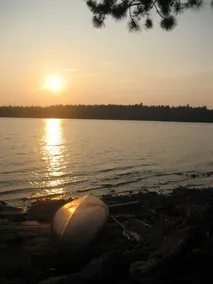 Lakeshore Cottage, Maine betagende skønhed på Pocomoonshine Lake - Image 2