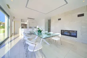 Villa Sia mit privatem Pool, Meerblick und Garage - Image 3