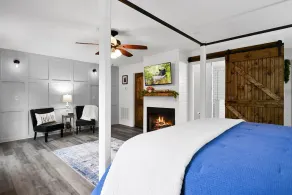 2 Masters + 2 Kitchens + Game Room + Fire Pit + Hot Tub - Image 5