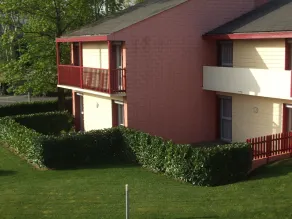 Familiale3 stjerne bolig med opvarmet pool - Image 3