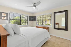 Take a look at \"The D Cottage\" on the Bay - Image 5