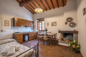 Holiday Apartment \"Bilocale Santolaio\" with Shared Pool & Wi-Fi - Image 5