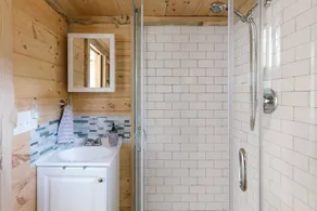 Modern Urban Tiny House w/ 2BR near Airport and Transportation-Private Setting - Image 3