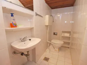 Holiday apartment with terrace - Image 3