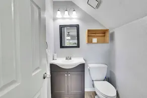 Relaxing 4-Bedroom Retreat with Pool & Spa in a Quiet Neighborhood - Image 3