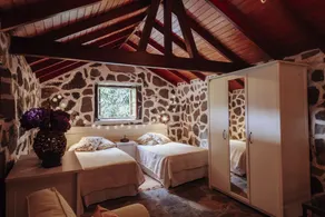 Beautiful natural stone house with terrace in secluded location - Image 4