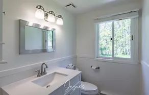 4 Bdrm South Exposure! Shallow Water, Level Land! 2017 Newly-Renovated Kitchen! - Image 3