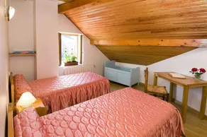 House - Image 4
