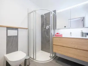 Modern apartment with ski storage and balcony - Image 4