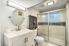 Remodeled Chicago Apartment < 9 Mi to Downtown - Image 4