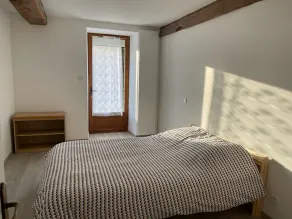 Cosy apartment in a riverside mill - Image 5