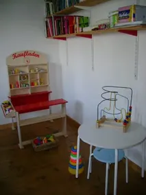 Apartment 'Landhaus Strietfeld-Ferienwohnung 1' with Lake View, Shared Terrace and Shared Garden - Image 2