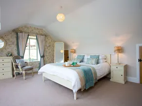 ESTUARY COTTAGE, pet friendly, country holiday cottage in Moelfre - Image 5