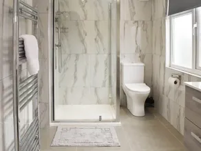 4 bedroom accommodation in Middleton-on-Sea, near Bognor Regis - Image 3