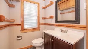 The Kove - Lakeside Living with Spectacular Views! - Image 4