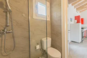 A - Maison de vacances 2-4 personnes / vivant au milieu d'une oliveraie, à 3 km de la mer, - Image 3