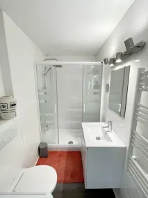 Magnifique T2 archi cosy Vue mer 180 Piscine - Image 3