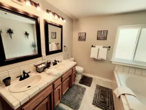 Candlewood Creek by Avantstay Pool + Fire Pit Quiet Paso Cul-de-sac - Image 2