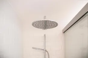 Nouvelle 1ère ligne: WIFI, A / C, radiateurs élect. et parking. Pour l'hiver et l'été - Image 5