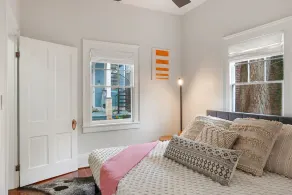 2-Story Carriage House on Forsyth Park! - Image 4