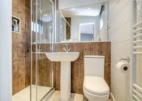 Alojamiento de 3 habitaciones en Midsomer House, East Compton - Image 2